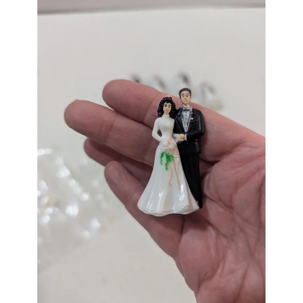 Bride and Groom Wedding Cake Topper Figures 2